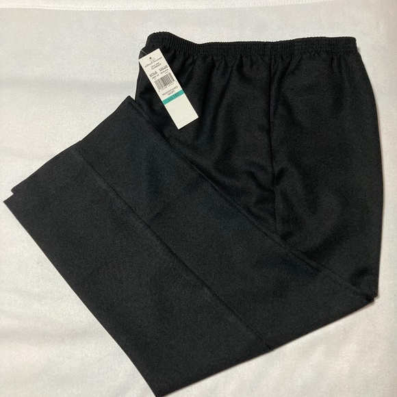 ALFRED DUNNER CLASSIC DRESS PANT (SHORT) (NWT) - Picture 2 of 3